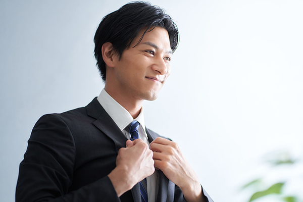 面接官はここを見ている！スーツの身だしなみとチェックポイント