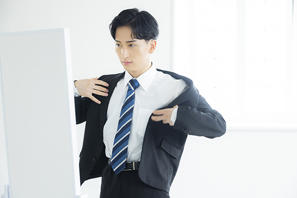 ビジネススーツの基本ルールと着用マナー